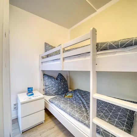 - Haus E, App 0e0708 Apartment *